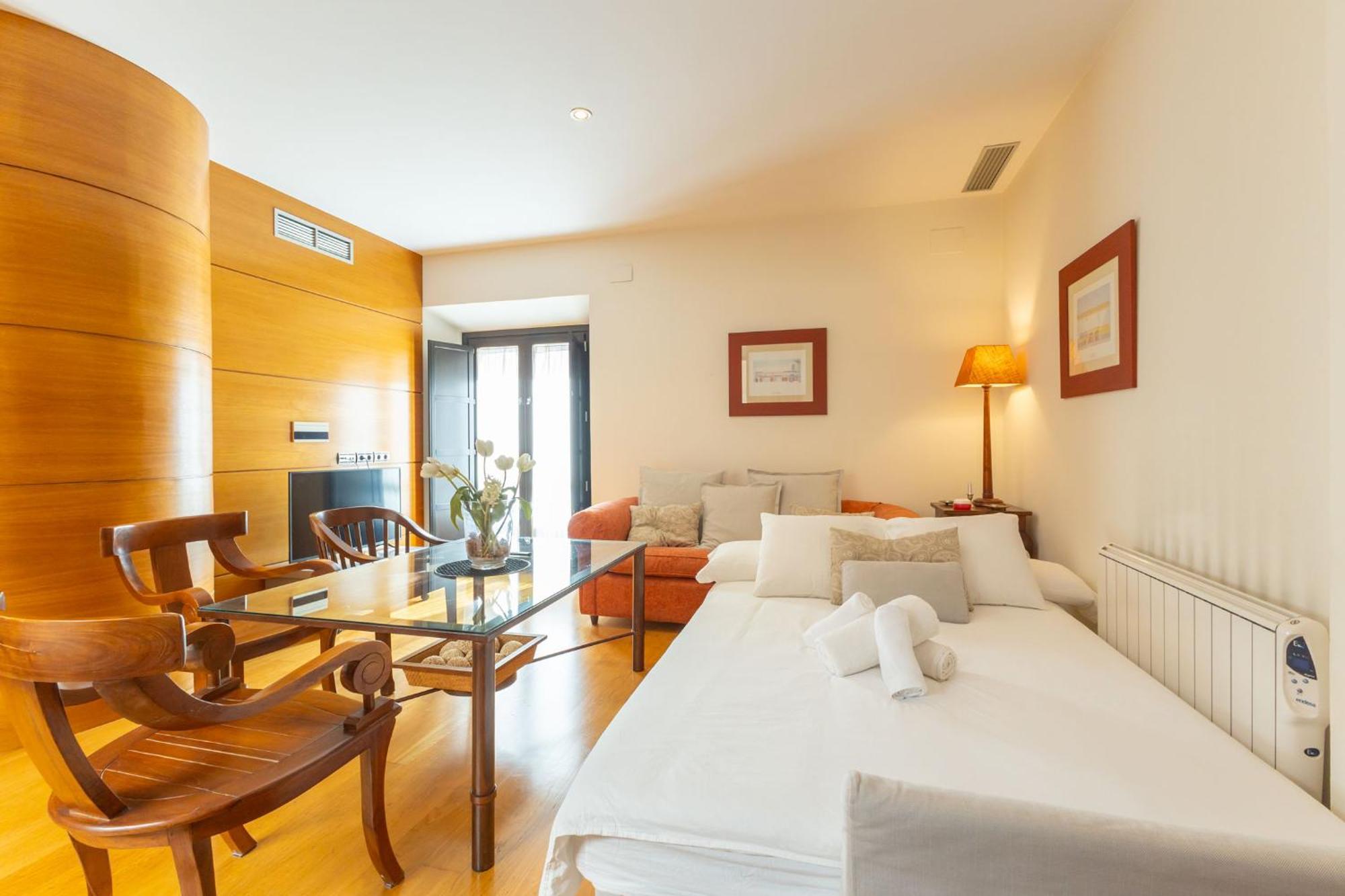 La Maestranza Charming One Or Two Bedrooms Apartments By Ocityzen Sevilla Exterior foto